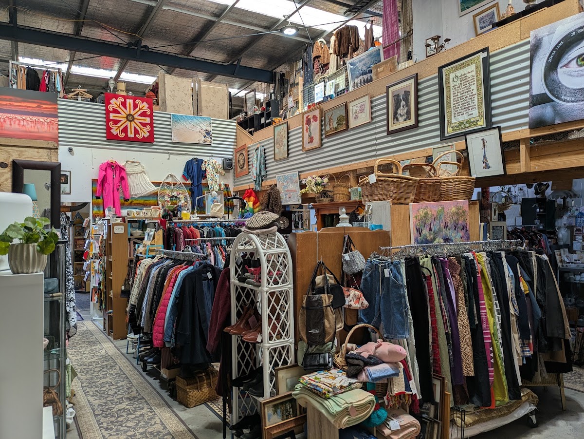 Rustic homewares and vintage home décor